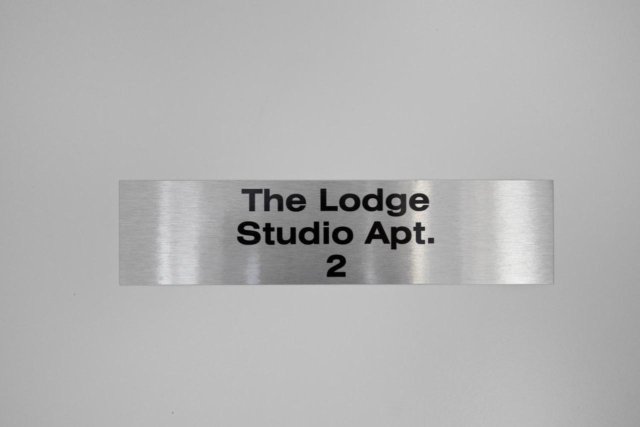 The Lodge - Studio Apartment'S Castel Exterior foto